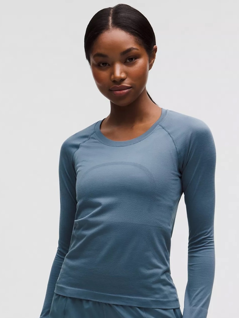Swiftly Tech Long-Sleeve Shirt 2.0 Waist Length in Steel Blue